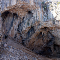 <strong>Sakati Cave mit den vielen Stalaktiten </strong><span>© Freiluftleben</span>