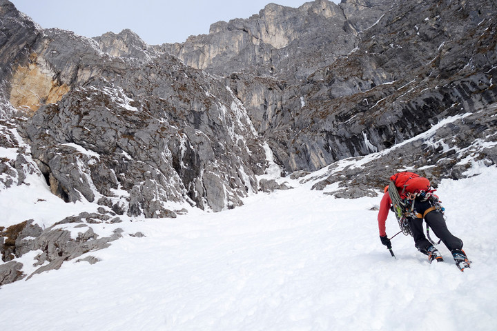 <strong>100 m Schneestapfen zum Einstieg der 