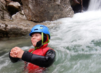 Thumbnail http://canyoning%20kinder